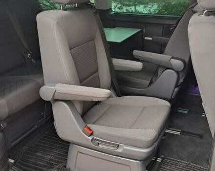 Сірий Фольксваген Мультиван, об'ємом двигуна 1.97 л та пробігом 265 тис. км за 21800 $, фото 22 на Automoto.ua