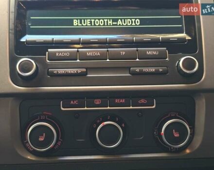 Серый Фольксваген Мультиван, объемом двигателя 1.97 л и пробегом 235 тыс. км за 19499 $, фото 49 на Automoto.ua