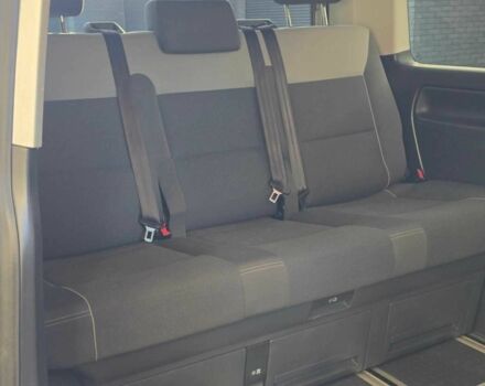 Серый Фольксваген Мультиван, объемом двигателя 1.97 л и пробегом 235 тыс. км за 19499 $, фото 20 на Automoto.ua