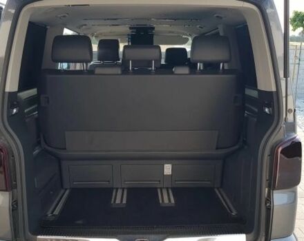 Фольксваген Мультиван 2013 у Києві на Automoto.ua Сірий Фольксваген Мультиван, об'ємом двигуна 2 л та пробігом 130 тис. км за 8800 $, фото 7 на Automoto.ua