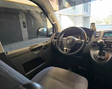 Серый Фольксваген Мультиван, объемом двигателя 1.97 л и пробегом 235 тыс. км за 19499 $, фото 17 на Automoto.ua