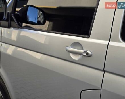 Серый Фольксваген Мультиван, объемом двигателя 1.97 л и пробегом 235 тыс. км за 19499 $, фото 32 на Automoto.ua