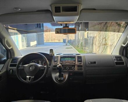 Сірий Фольксваген Мультиван, об'ємом двигуна 1.97 л та пробігом 235 тис. км за 19499 $, фото 16 на Automoto.ua