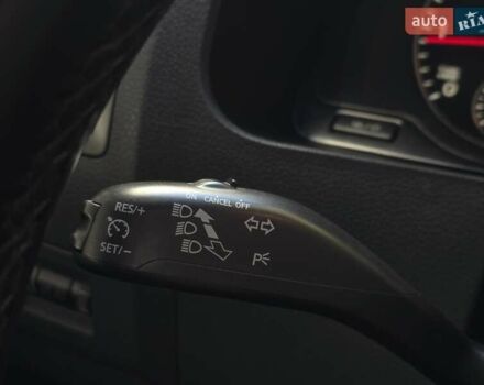 Серый Фольксваген Мультиван, объемом двигателя 1.97 л и пробегом 235 тыс. км за 19499 $, фото 43 на Automoto.ua