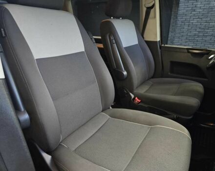 Серый Фольксваген Мультиван, объемом двигателя 1.97 л и пробегом 235 тыс. км за 19499 $, фото 11 на Automoto.ua