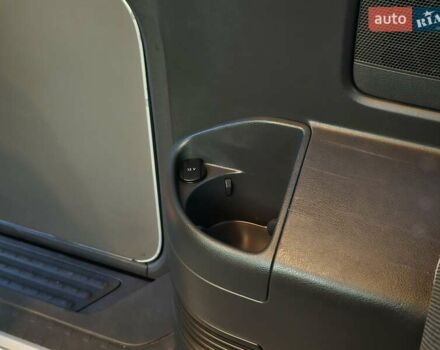 Серый Фольксваген Мультиван, объемом двигателя 1.97 л и пробегом 235 тыс. км за 19499 $, фото 64 на Automoto.ua