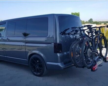 Серый Фольксваген Мультиван, объемом двигателя 2 л и пробегом 130 тыс. км за 9200 $, фото 15 на Automoto.ua