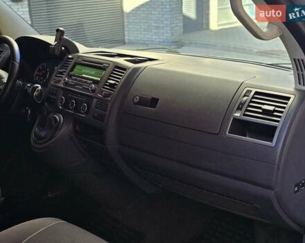 Серый Фольксваген Мультиван, объемом двигателя 1.97 л и пробегом 235 тыс. км за 19499 $, фото 55 на Automoto.ua