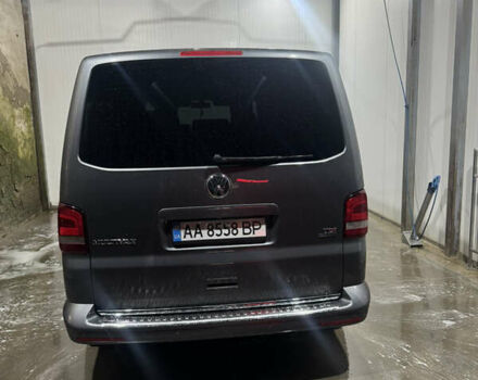 Серый Фольксваген Мультиван, объемом двигателя 1.98 л и пробегом 300 тыс. км за 23000 $, фото 3 на Automoto.ua