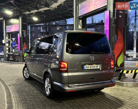 Сірий Фольксваген Мультиван, об'ємом двигуна 1.98 л та пробігом 300 тис. км за 25900 $, фото 6 на Automoto.ua