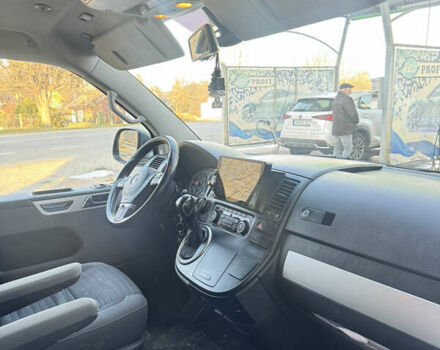 Серый Фольксваген Мультиван, объемом двигателя 1.98 л и пробегом 300 тыс. км за 23000 $, фото 19 на Automoto.ua