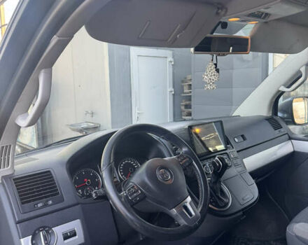 Серый Фольксваген Мультиван, объемом двигателя 1.98 л и пробегом 300 тыс. км за 23000 $, фото 21 на Automoto.ua