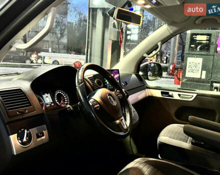 Сірий Фольксваген Мультиван, об'ємом двигуна 1.98 л та пробігом 300 тис. км за 25900 $, фото 10 на Automoto.ua