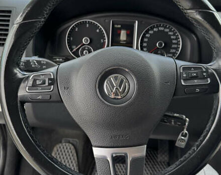 Сірий Фольксваген Мультиван, об'ємом двигуна 1.97 л та пробігом 63 тис. км за 32000 $, фото 4 на Automoto.ua