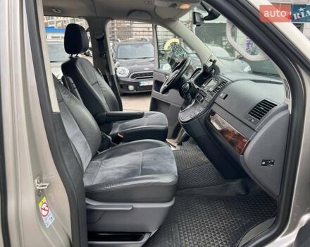 Серый Фольксваген Мультиван, объемом двигателя 1.97 л и пробегом 240 тыс. км за 29999 $, фото 16 на Automoto.ua