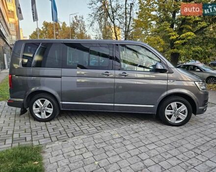 Серый Фольксваген Мультиван, объемом двигателя 1.97 л и пробегом 206 тыс. км за 43890 $, фото 6 на Automoto.ua