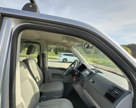 Серый Фольксваген Мультиван, объемом двигателя 2 л и пробегом 178 тыс. км за 10300 $, фото 10 на Automoto.ua