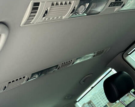 Сірий Фольксваген Мультиван, об'ємом двигуна 1.97 л та пробігом 63 тис. км за 32000 $, фото 18 на Automoto.ua