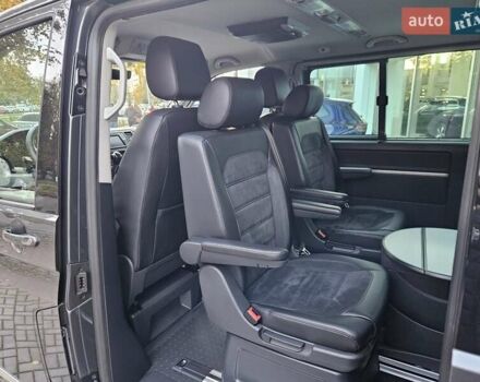 Серый Фольксваген Мультиван, объемом двигателя 1.97 л и пробегом 206 тыс. км за 43890 $, фото 28 на Automoto.ua