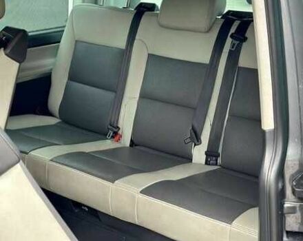 Серый Фольксваген Мультиван, объемом двигателя 2 л и пробегом 180 тыс. км за 9900 $, фото 10 на Automoto.ua