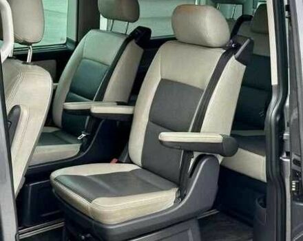 Серый Фольксваген Мультиван, объемом двигателя 2 л и пробегом 180 тыс. км за 9900 $, фото 22 на Automoto.ua