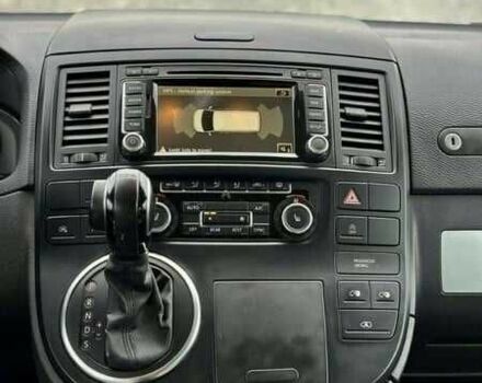 Серый Фольксваген Мультиван, объемом двигателя 2 л и пробегом 180 тыс. км за 9900 $, фото 7 на Automoto.ua