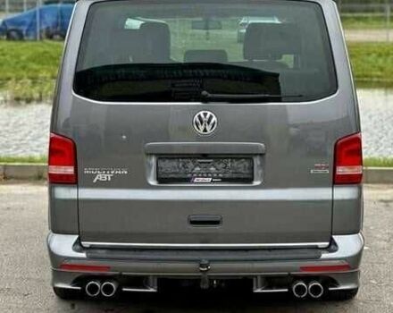 Серый Фольксваген Мультиван, объемом двигателя 2 л и пробегом 180 тыс. км за 9900 $, фото 15 на Automoto.ua