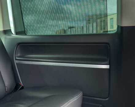 Сірий Фольксваген Мультиван, об'ємом двигуна 1.97 л та пробігом 63 тис. км за 32000 $, фото 12 на Automoto.ua