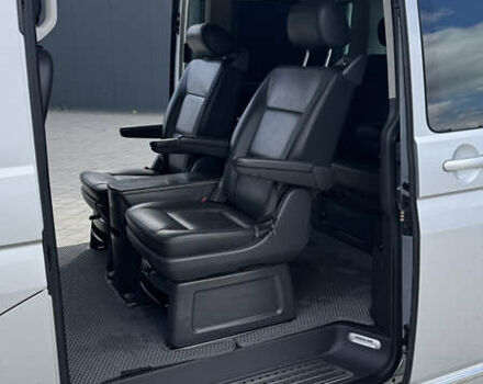 Сірий Фольксваген Мультиван, об'ємом двигуна 1.97 л та пробігом 63 тис. км за 32000 $, фото 8 на Automoto.ua