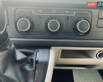 Сірий Фольксваген Мультиван, об'ємом двигуна 2 л та пробігом 164 тис. км за 32900 $, фото 28 на Automoto.ua