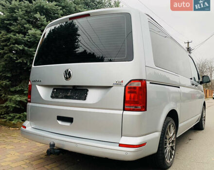 Сірий Фольксваген Мультиван, об'ємом двигуна 2 л та пробігом 164 тис. км за 32900 $, фото 2 на Automoto.ua