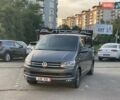 Серый Фольксваген Мультиван, объемом двигателя 2 л и пробегом 261 тыс. км за 34500 $, фото 15 на Automoto.ua