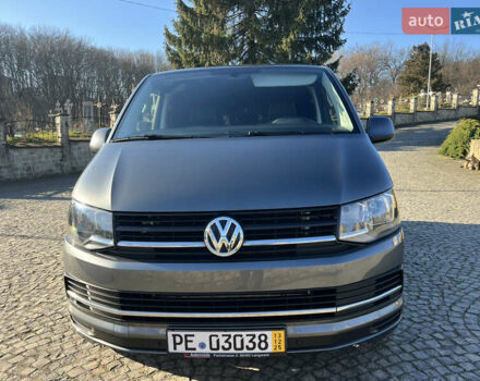 Серый Фольксваген Мультиван, объемом двигателя 2 л и пробегом 209 тыс. км за 27900 $, фото 25 на Automoto.ua