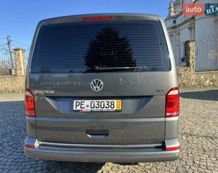 Серый Фольксваген Мультиван, объемом двигателя 2 л и пробегом 209 тыс. км за 27900 $, фото 9 на Automoto.ua
