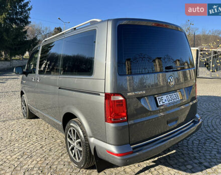Сірий Фольксваген Мультиван, об'ємом двигуна 2 л та пробігом 209 тис. км за 27900 $, фото 15 на Automoto.ua
