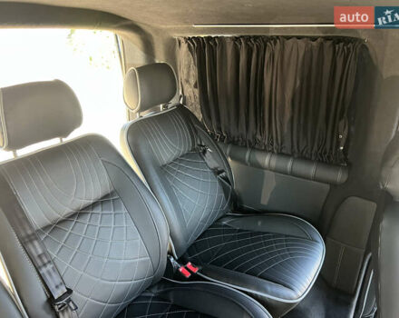 Серый Фольксваген Мультиван, объемом двигателя 2 л и пробегом 209 тыс. км за 27900 $, фото 62 на Automoto.ua