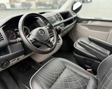 Серый Фольксваген Мультиван, объемом двигателя 2 л и пробегом 209 тыс. км за 27900 $, фото 4 на Automoto.ua