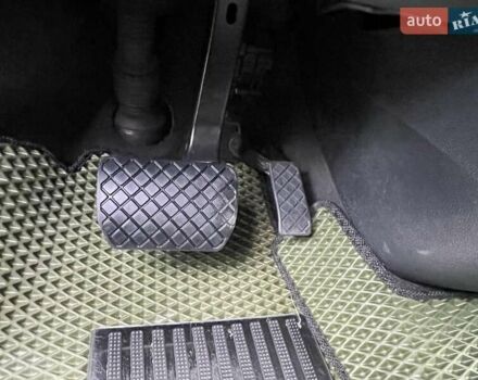 Серый Фольксваген Мультиван, объемом двигателя 1.97 л и пробегом 236 тыс. км за 49999 $, фото 19 на Automoto.ua