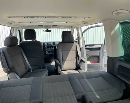 Фольксваген Мультиван 2018 в Мукачеве на Automoto.ua Серый Фольксваген Мультиван, объемом двигателя 2 л и пробегом 179 тыс. км за 34900 $, фото 10 на Automoto.ua