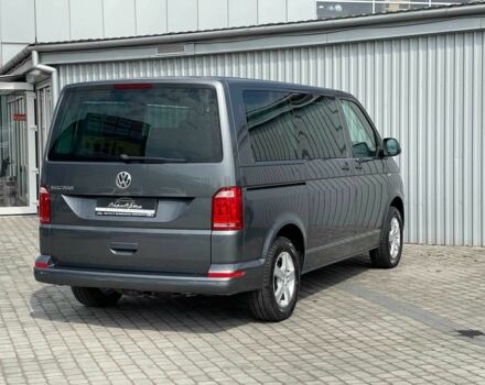 Фольксваген Мультиван 2018 в Мукачеве на Automoto.ua Серый Фольксваген Мультиван, объемом двигателя 2 л и пробегом 179 тыс. км за 34900 $, фото 1 на Automoto.ua