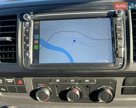 Серый Фольксваген Мультиван, объемом двигателя 2 л и пробегом 209 тыс. км за 27900 $, фото 66 на Automoto.ua