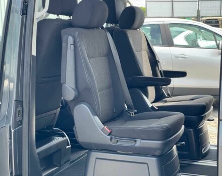 Фольксваген Мультиван 2018 в Мукачеве на Automoto.ua Серый Фольксваген Мультиван, объемом двигателя 2 л и пробегом 179 тыс. км за 34900 $, фото 17 на Automoto.ua