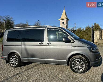 Сірий Фольксваген Мультиван, об'ємом двигуна 2 л та пробігом 209 тис. км за 27900 $, фото 22 на Automoto.ua