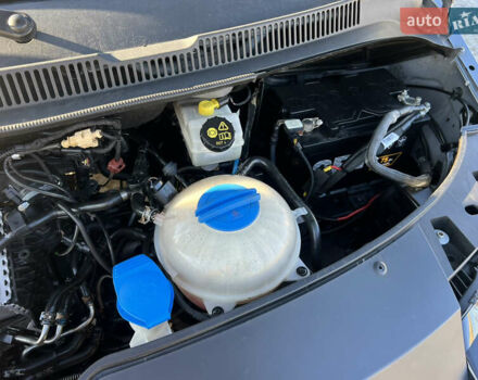 Серый Фольксваген Мультиван, объемом двигателя 2 л и пробегом 209 тыс. км за 27900 $, фото 72 на Automoto.ua