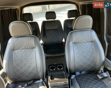 Серый Фольксваген Мультиван, объемом двигателя 2 л и пробегом 209 тыс. км за 27900 $, фото 57 на Automoto.ua