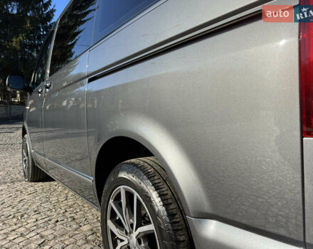 Серый Фольксваген Мультиван, объемом двигателя 2 л и пробегом 209 тыс. км за 27900 $, фото 26 на Automoto.ua