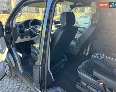 Серый Фольксваген Мультиван, объемом двигателя 2 л и пробегом 209 тыс. км за 27900 $, фото 51 на Automoto.ua