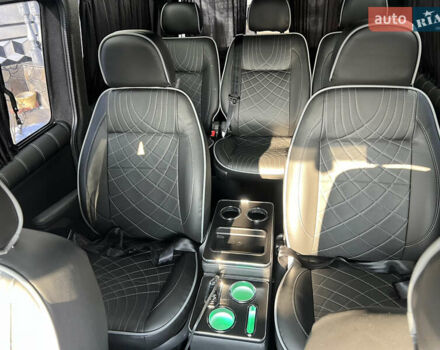 Сірий Фольксваген Мультиван, об'ємом двигуна 2 л та пробігом 210 тис. км за 27900 $, фото 63 на Automoto.ua