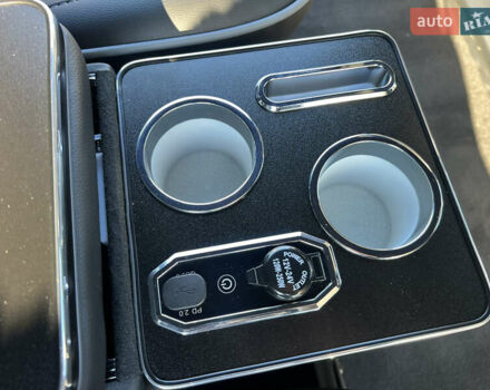 Серый Фольксваген Мультиван, объемом двигателя 2 л и пробегом 209 тыс. км за 27900 $, фото 64 на Automoto.ua