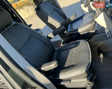 Серый Фольксваген Мультиван, объемом двигателя 2 л и пробегом 209 тыс. км за 27900 $, фото 44 на Automoto.ua